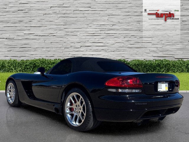 2004 Dodge Viper SRT10