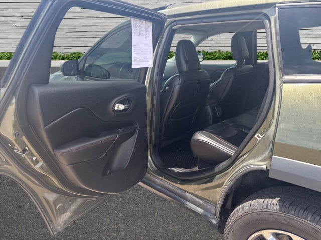 2019 Jeep Cherokee Trailhawk