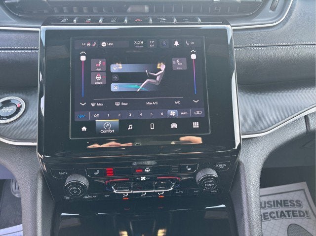 2024 Jeep Grand Cherokee Laredo X