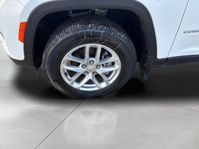 2024 Jeep Grand Cherokee Laredo X