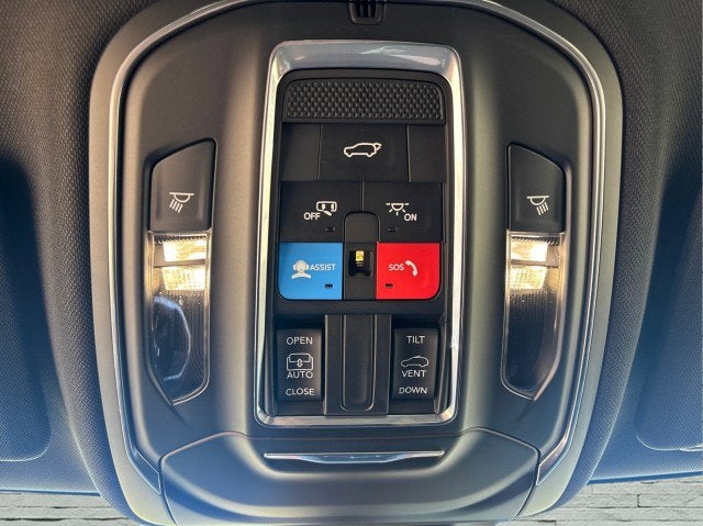 2025 Jeep Grand Cherokee Laredo X