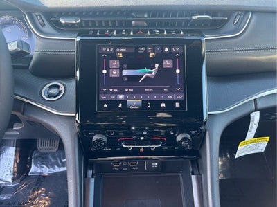 2026 Jeep Grand Cherokee Laredo X