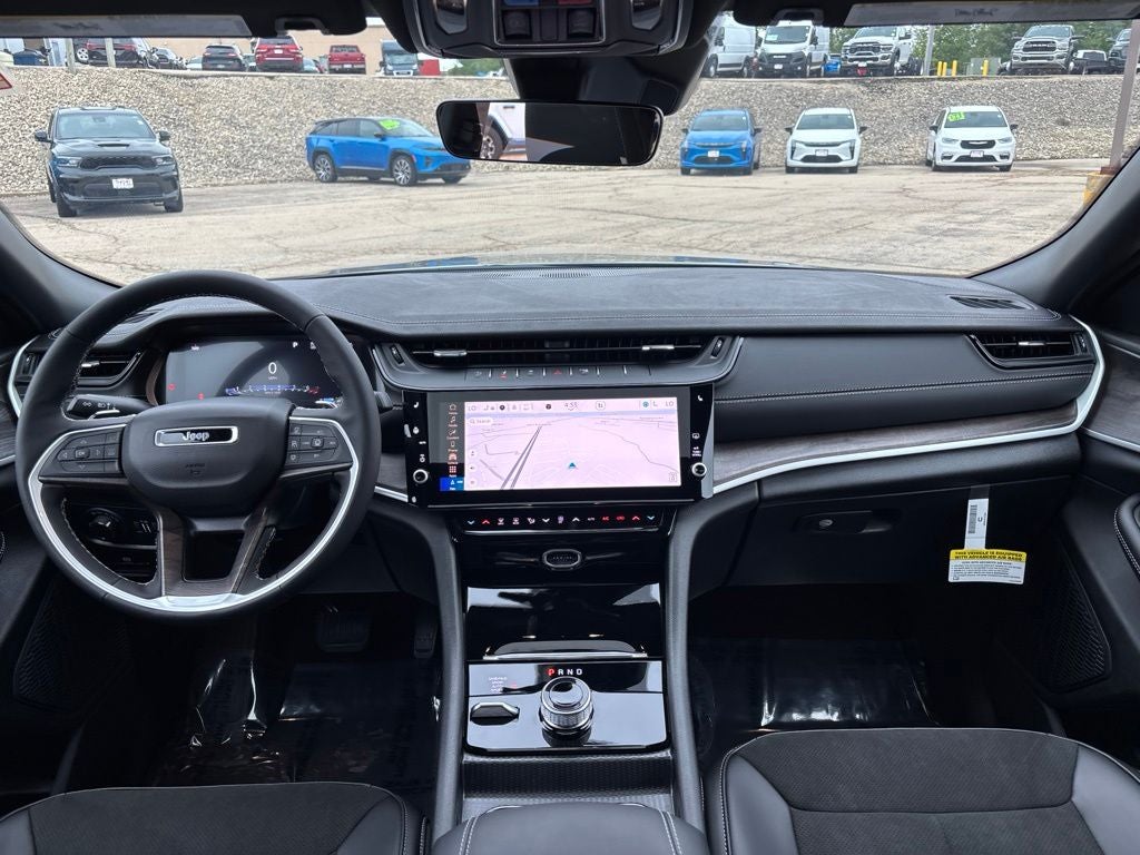 2027 Jeep Grand Cherokee Altitude