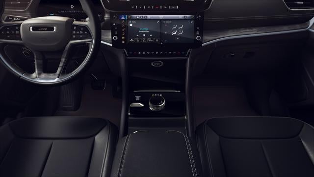 2026 Jeep Grand Cherokee Altitude