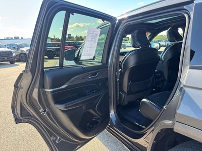 2022 Jeep Grand Cherokee Overland