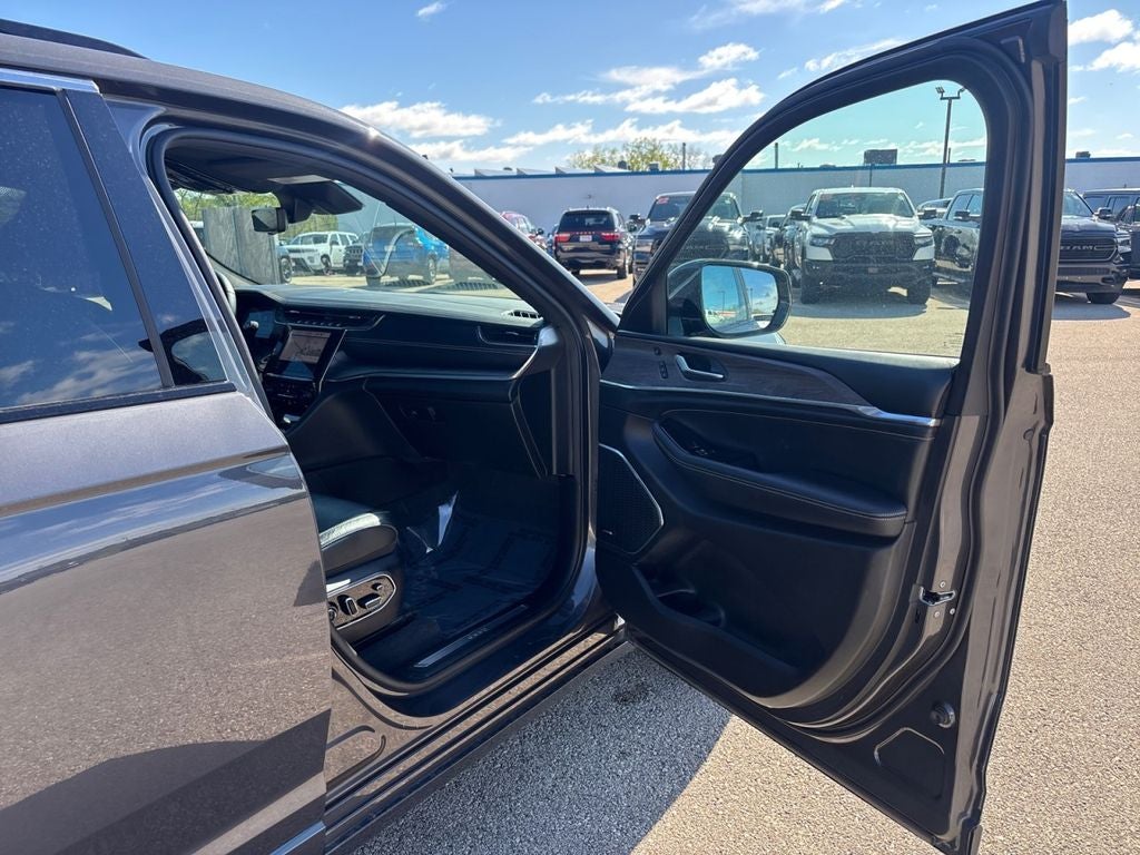 2022 Jeep Grand Cherokee Overland