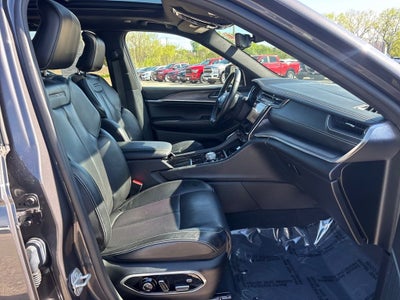 2022 Jeep Grand Cherokee Overland