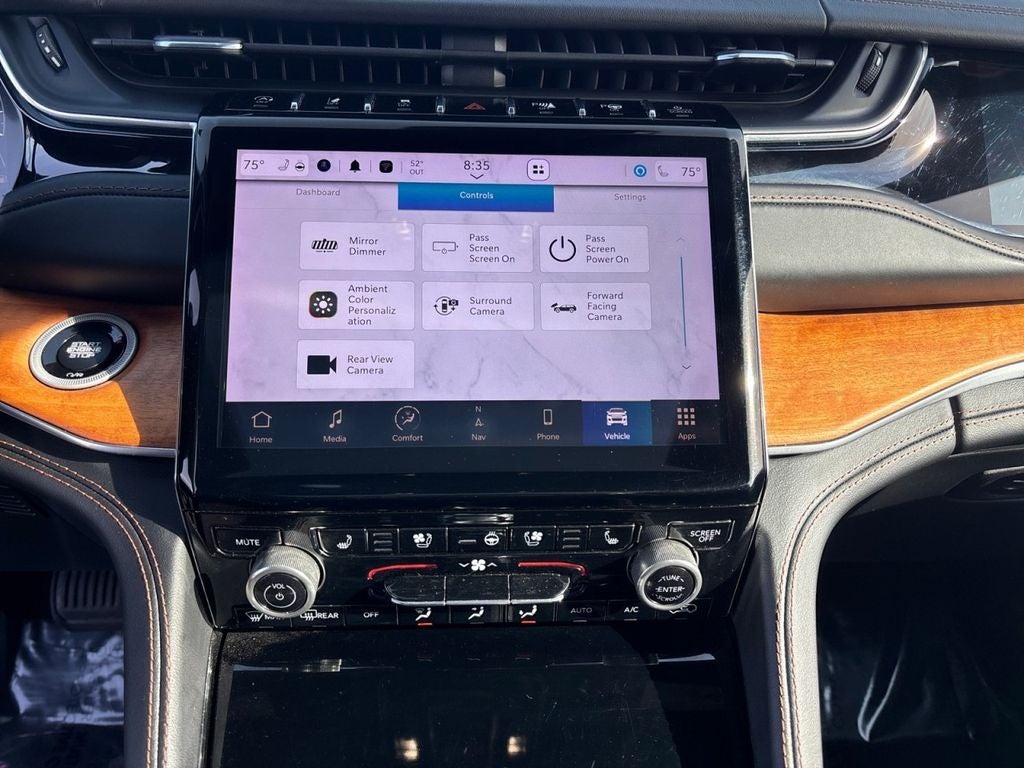 2022 Jeep Grand Cherokee Summit