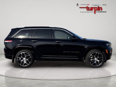 2022 Jeep Grand Cherokee Summit