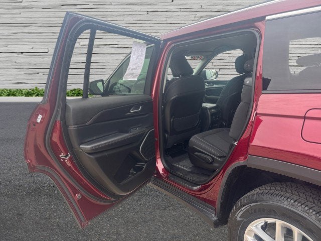 2022 Jeep Grand Cherokee L Laredo