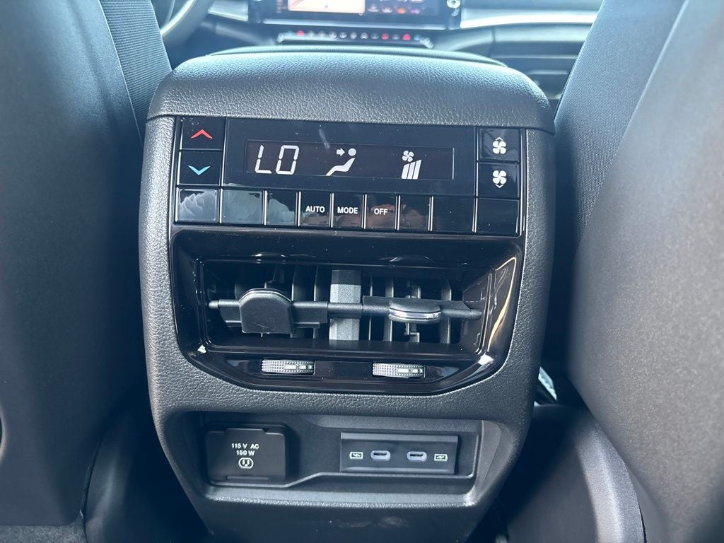 2026 Jeep Grand Cherokee L Altitude