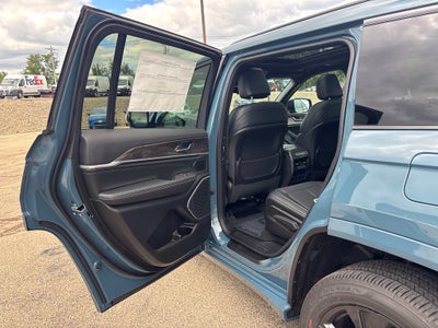 2027 Jeep Grand Cherokee L Limited Reserve