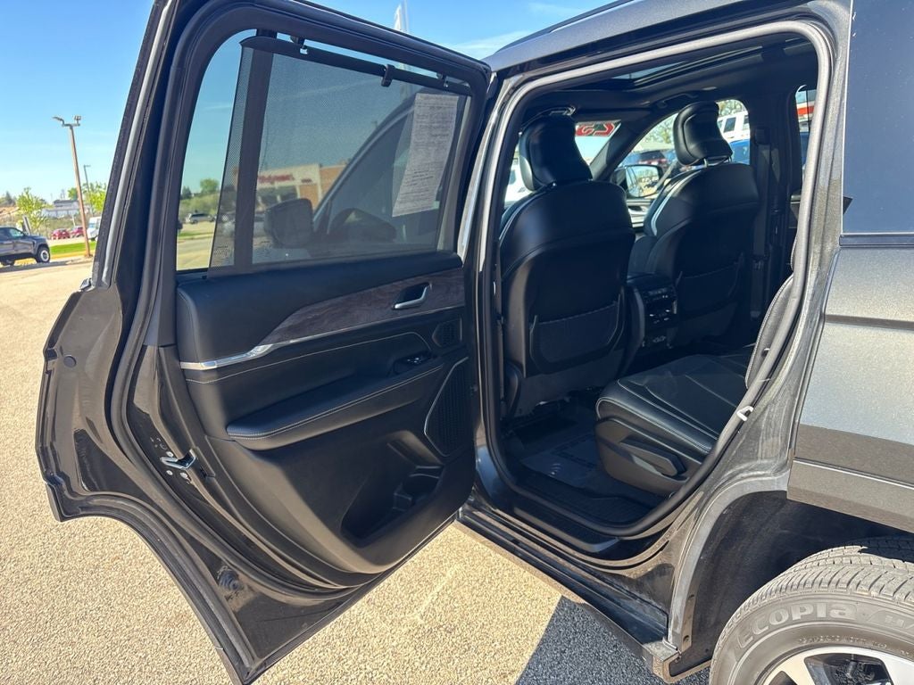 2023 Jeep Grand Cherokee L Overland