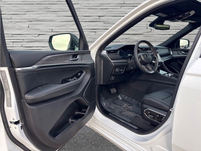 2025 Jeep Grand Cherokee L Overland