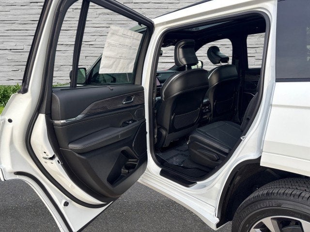 2025 Jeep Grand Cherokee L Overland