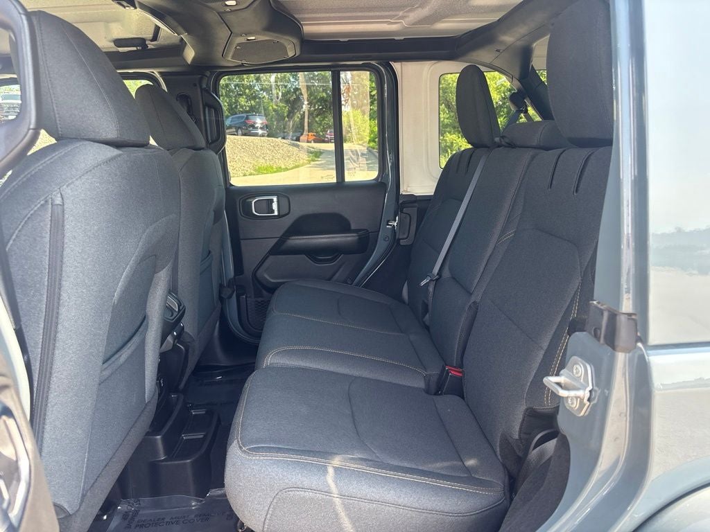 2025 Jeep Wrangler Sahara 4xe