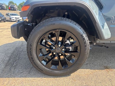 2025 Jeep Wrangler Sahara 4xe
