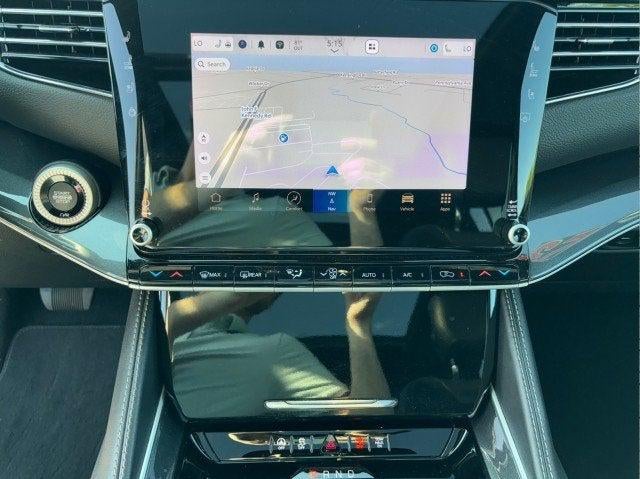 2023 Jeep Wagoneer L Base