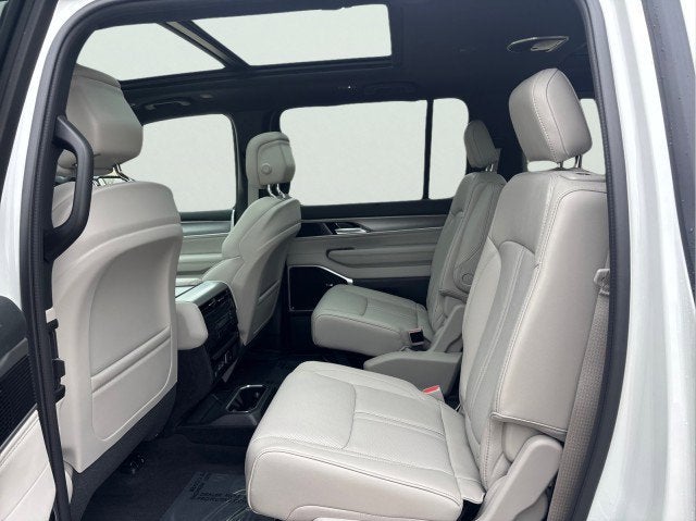 2026 Jeep Grand Wagoneer Limited Reserve