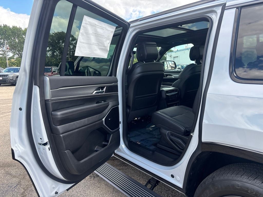 2026 Jeep Grand Wagoneer Limited Altitude