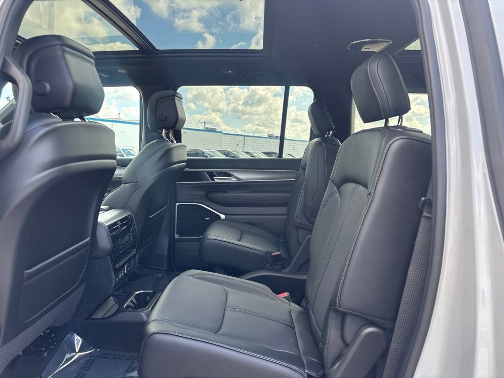2026 Jeep Grand Wagoneer Limited Altitude