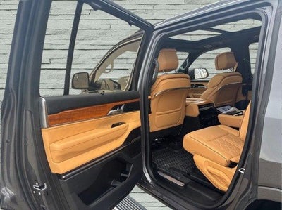 2022 Jeep Grand Wagoneer Series III
