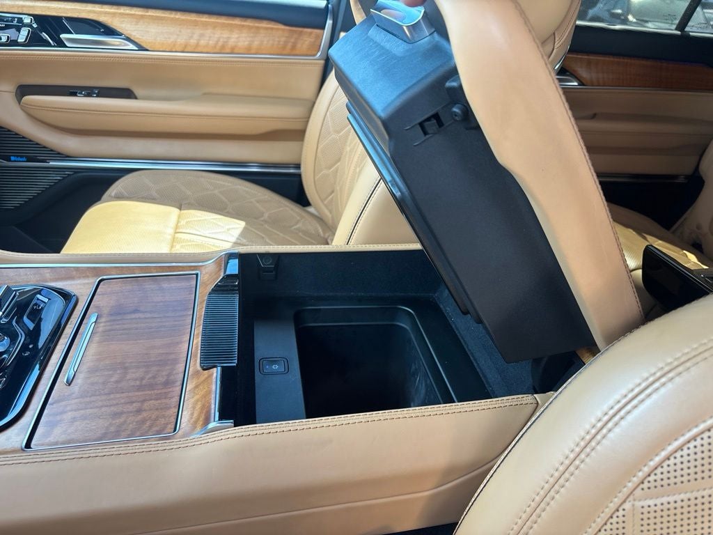 2022 Jeep Grand Wagoneer Series III