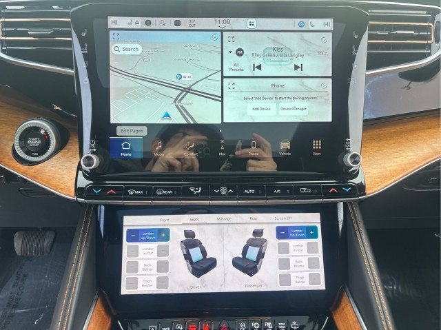 2022 Jeep Grand Wagoneer Series III