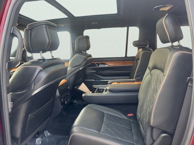 2022 Jeep Grand Wagoneer Series III