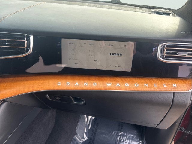 2022 Jeep Grand Wagoneer Series III