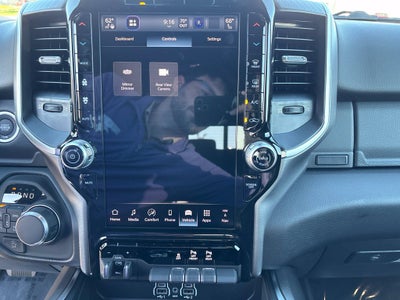 2027 RAM 1500 Big Horn/Lone Star