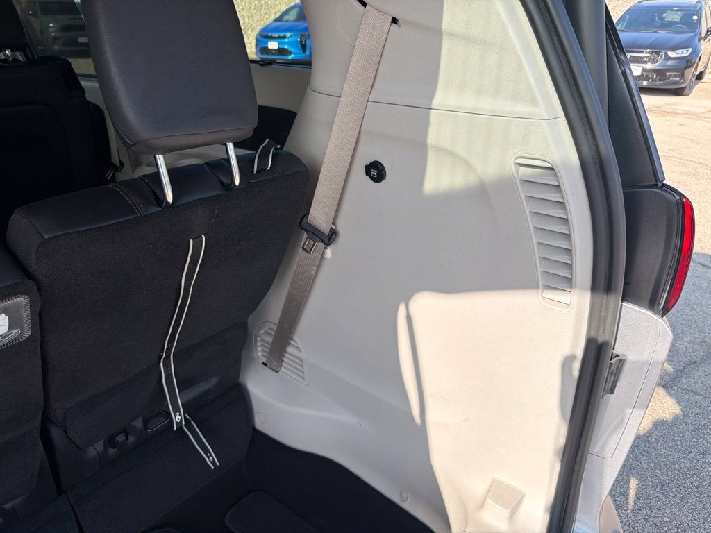 2020 Chrysler Pacifica Touring L