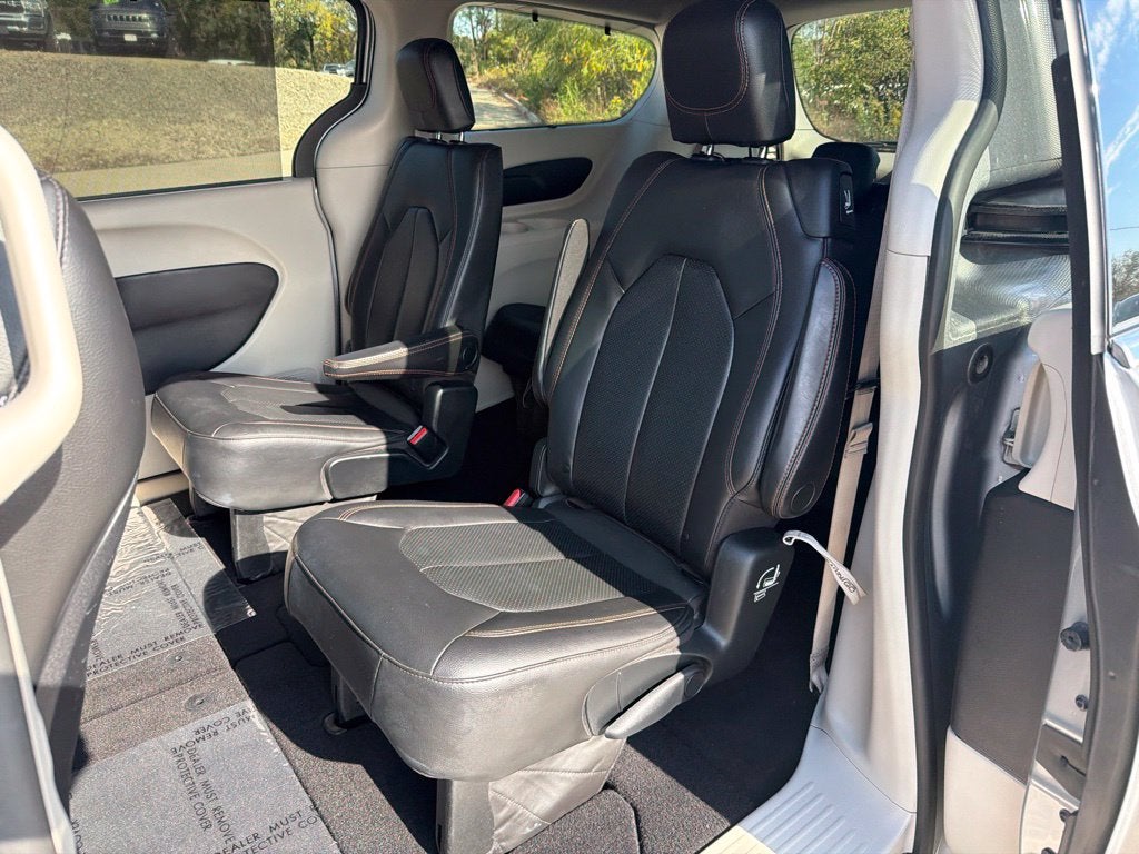 2020 Chrysler Pacifica Touring L