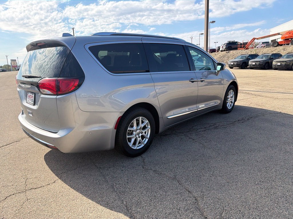 2020 Chrysler Pacifica Touring L