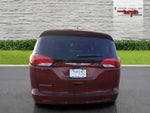 2020 Chrysler Voyager LX