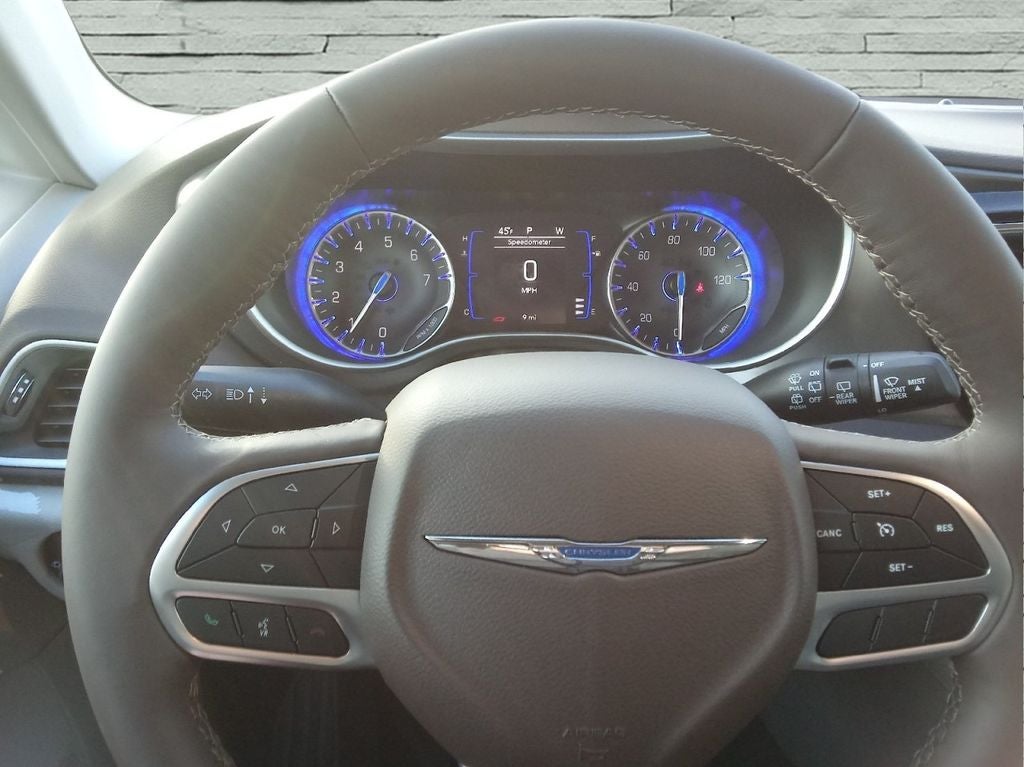 2020 Chrysler Voyager LX