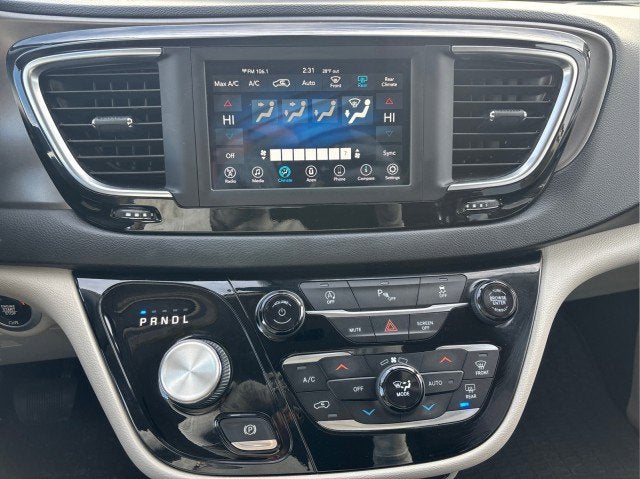 2020 Chrysler Pacifica Touring