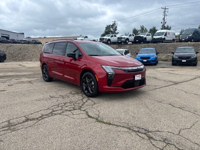 2027 Chrysler Pacifica Select