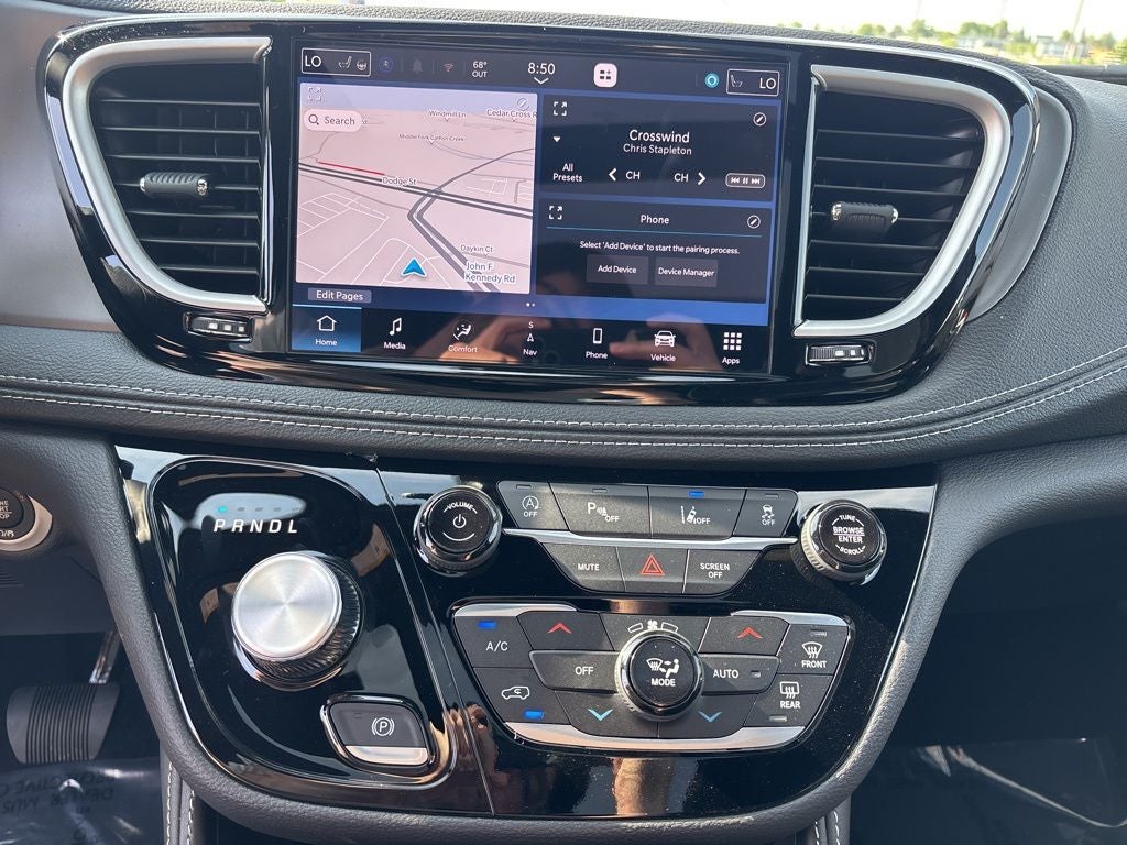 2027 Chrysler Pacifica Limited