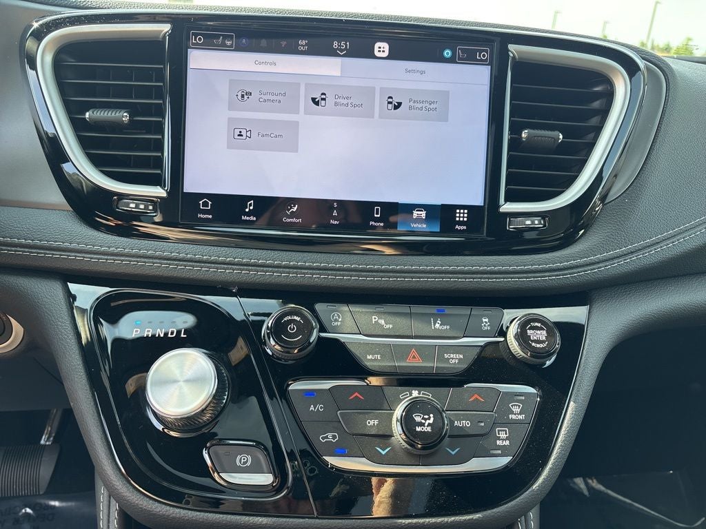 2027 Chrysler Pacifica Limited