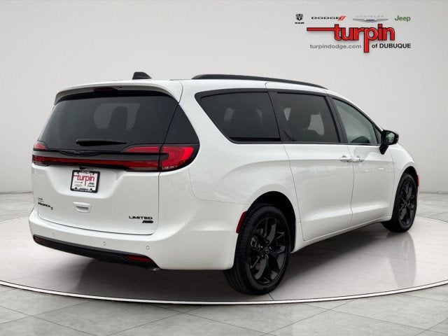 2026 Chrysler Pacifica Limited