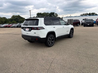 2026 Jeep Cherokee Overland
