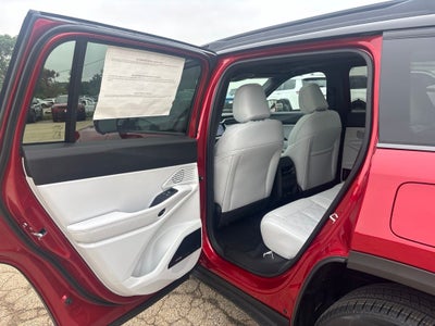 2026 Jeep Cherokee Overland