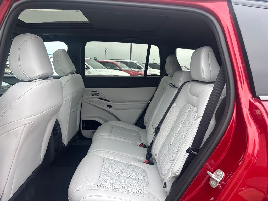 2026 Jeep Cherokee Overland