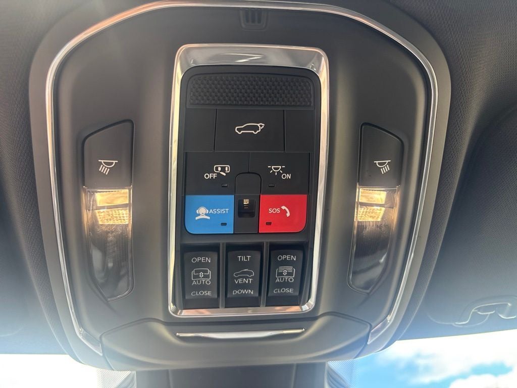 2026 Jeep Cherokee Overland