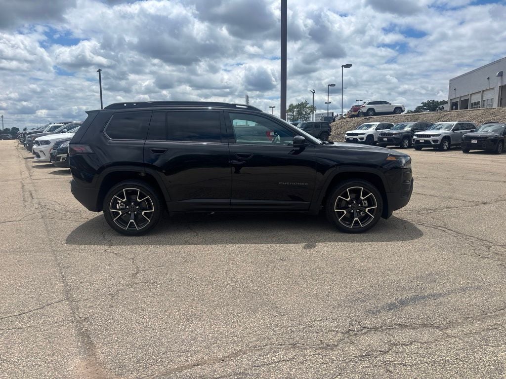 2026 Jeep Cherokee Overland