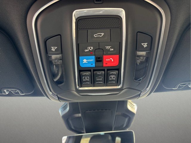 2026 Jeep Cherokee Overland