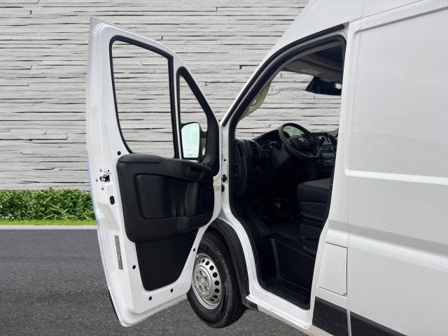 2026 RAM ProMaster Cargo Van Tradesman