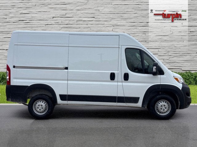 2026 RAM ProMaster Cargo Van Tradesman