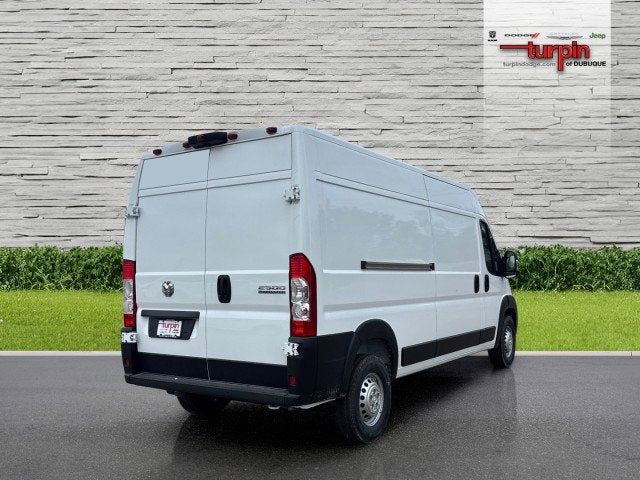 2026 RAM ProMaster Cargo Van Tradesman